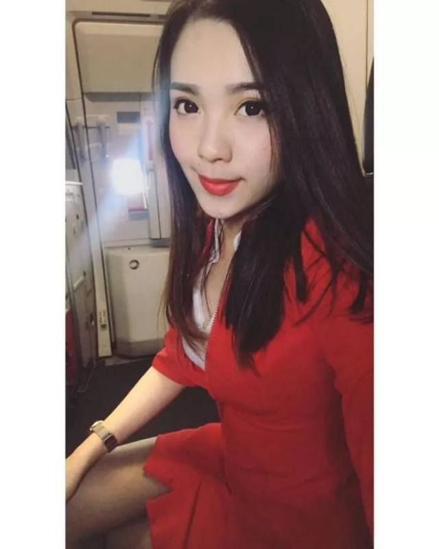 222间房主播跳舞 香烟密语